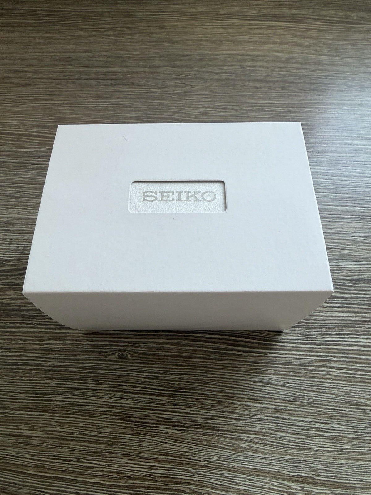 Seiko SSB455P1 Sports Chronograph Grey Dial Quartz Men's Watch 40mm BNIB - UK