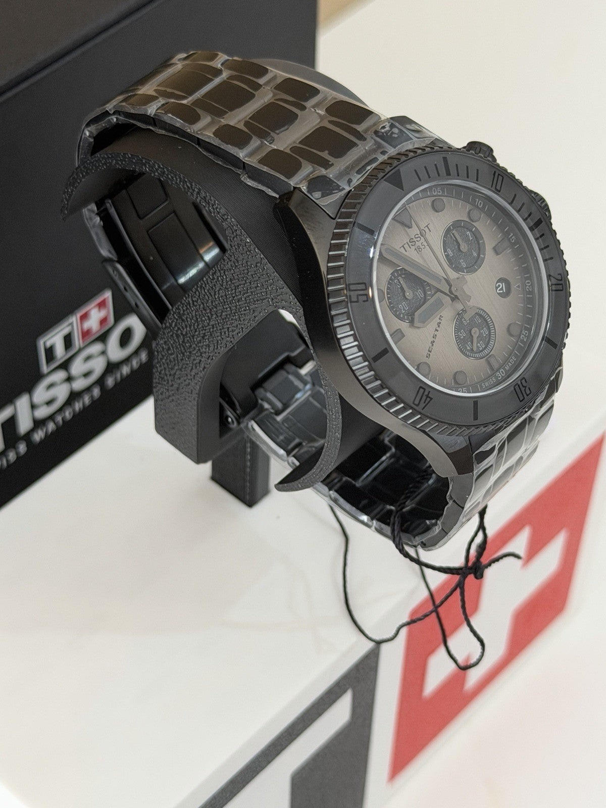 TISSOT SEASTAR 1000 38MM QUARTZ CHRONO T120.217.33.061.00 – BNIB – WARRANTY - UK