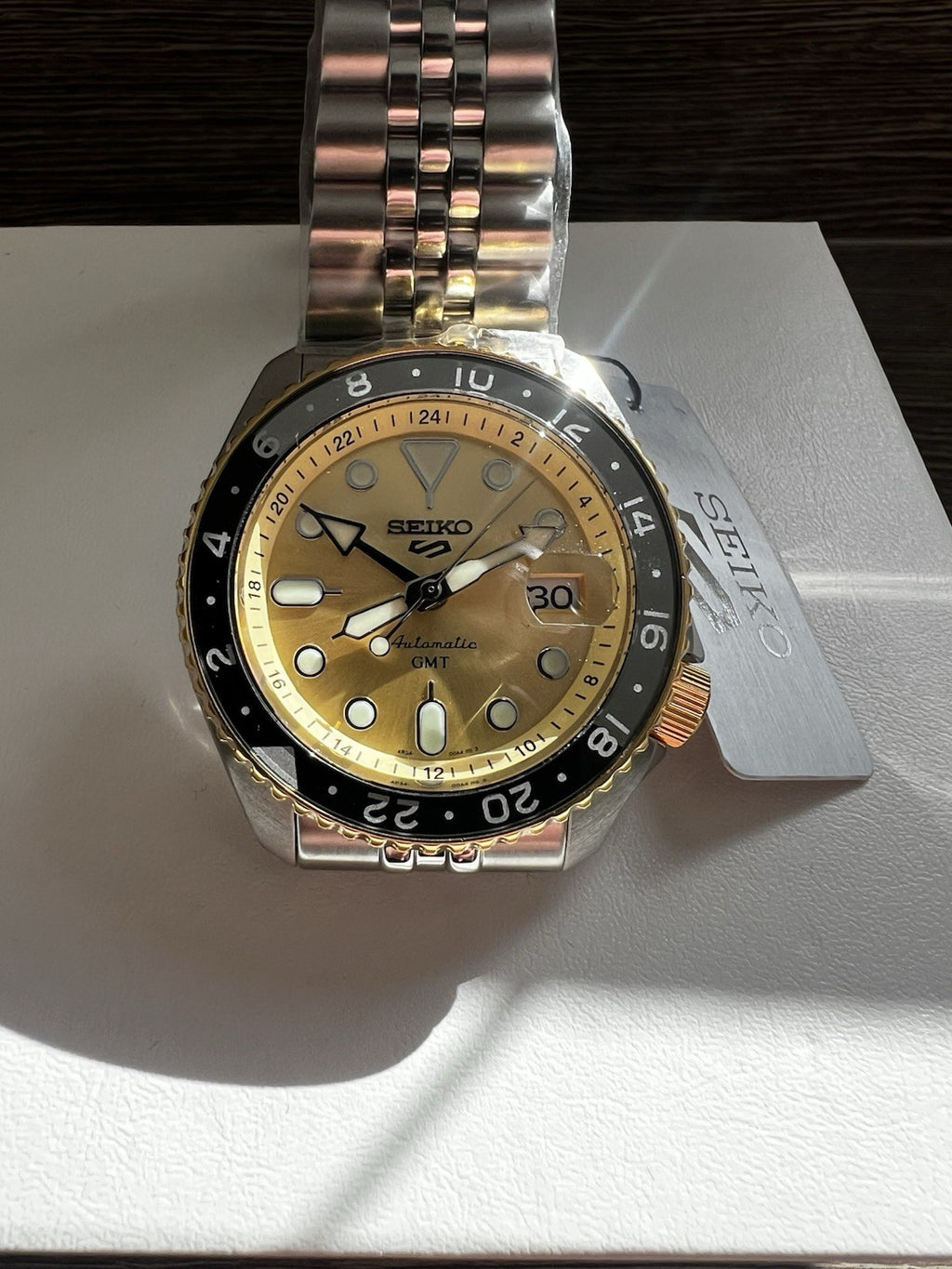 RARE Seiko 5 Sports GMT SSK044K1 70th Anniversary Ltd Edition Gold Mens Watch UK