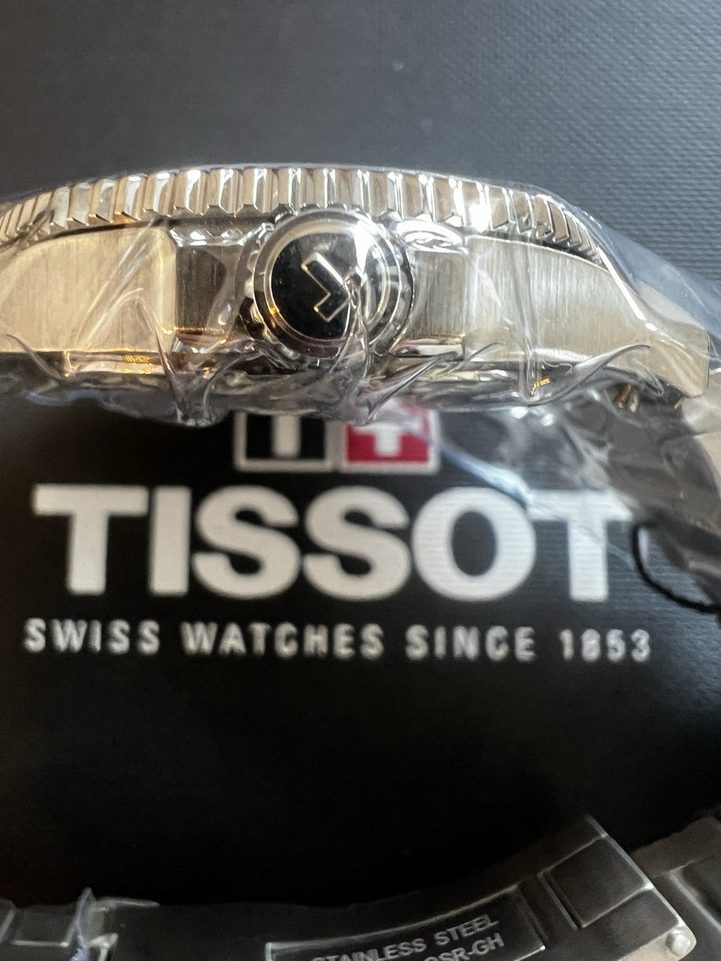 Tissot Seastar 1000 Quartz T120.210.11.041.00 36mm BNIB Box & Papers