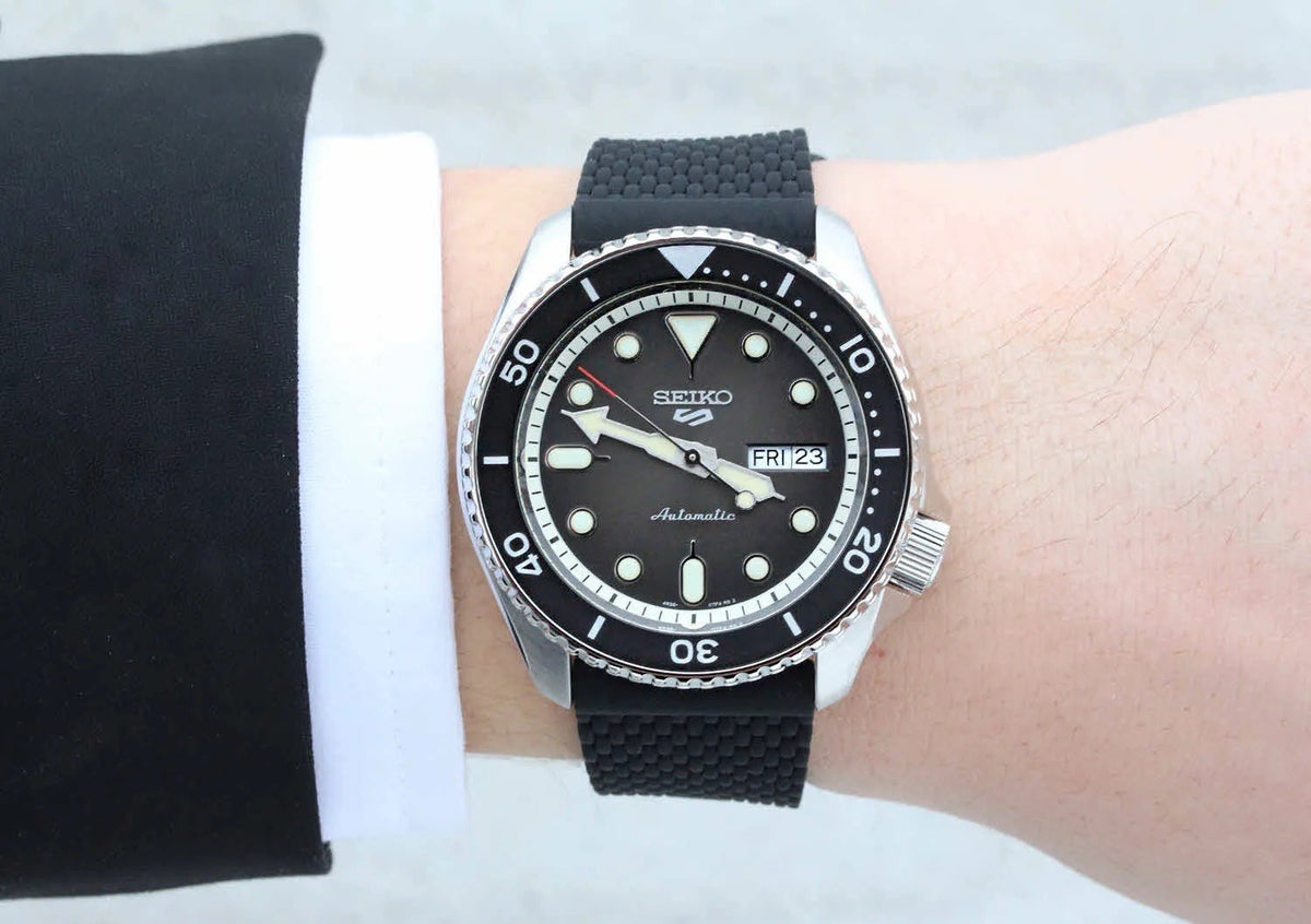 Seiko 5 Sport SRPD73K2 Automatic | Brand New | Box & Papers | Warranty | UK