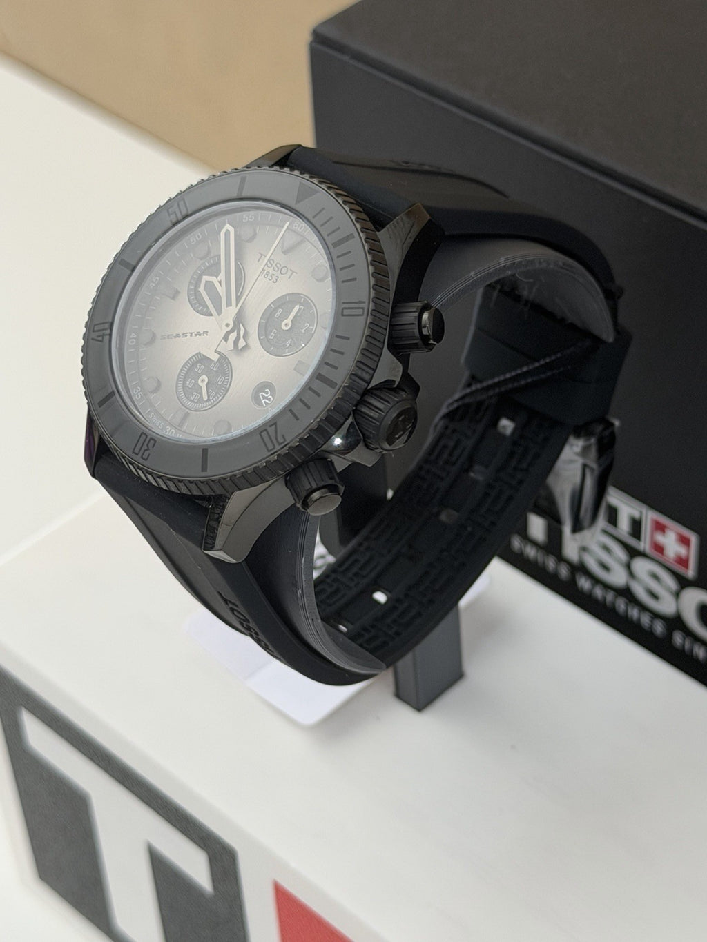 TISSOT SEASTAR 1000 38MM QUARTZ CHRONO T120.217.37.061.00 – BNIB – WARRANTY - UK